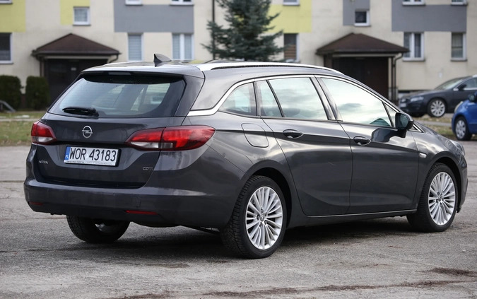 Opel Astra cena 30000 przebieg: 224330, rok produkcji 2016 z Pszów małe 704